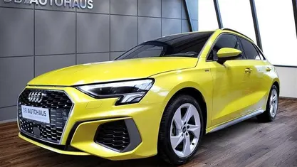 Gebraucht Audi A3 S-Line 150 PS (110 kW) 2024 Gelb Limousine