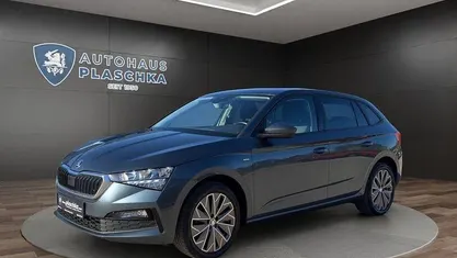 Usado Skoda Scala Clever 95 CV (69 kW) 2021 Gris Utilitario