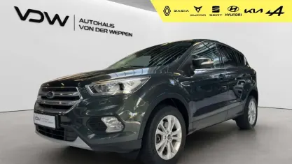 Gebraucht Ford Kuga Titanium 120 PS (88 kW) 2018 Grün SUV