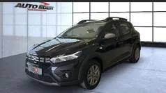 Schwarz Gebraucht 2023 Dacia Sandero Expression Kleinwagen | 16.900 € (Fairer Preis)