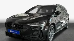 Agate black metallic Gebraucht 2023 Ford Focus ST-Line Kombi | 25.450 € (Fairer Preis)