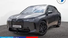 Frozen deep grey Neu 2025 BMW iX M Sport SUV | 79.900 € (Superpreis)