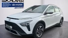 Atlas white / sol Gebraucht 2024 Hyundai Bayon Trend SUV | 20.980 € (Fairer Preis)
