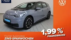 Grau Gebraucht 2023 VW ID.3 Pro Performance Kleinwagen | 26.440 € (Fairer Preis)