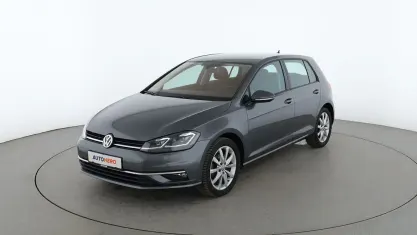 Gebraucht VW Golf VII Highline 150 PS (110 kW) 2019 Grau Limousine