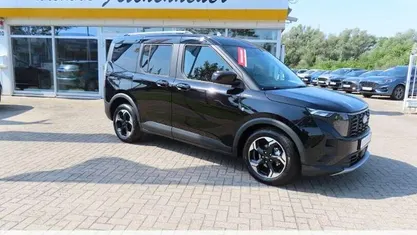Agatheblack Neu 2025 Ford Tourneo Courier Active Van / Kleinbus | 27.990 € (Fairer Preis)