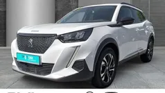 Weiss Gebraucht 2022 Peugeot 2008 Allure SUV | 18.950 € (Fairer Preis)