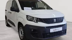 Gebraucht 2020 Peugeot Partner Premium Van / Kleinbus | 13.390 € (Guter Preis)