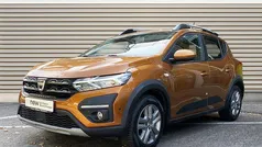 Orange Gebraucht 2022 Dacia Sandero Comfort Kleinwagen | 14.880 € (Fairer Preis)