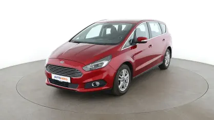 Gebraucht Ford S-MAX Titanium 180 PS (132 kW) 2018 Rot Van / Kleinbus
