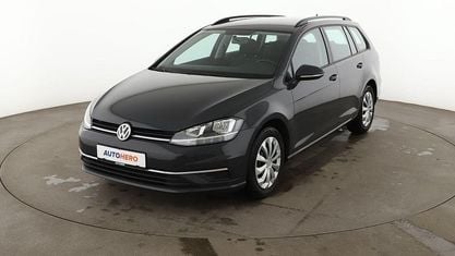 Gebraucht VW Golf VII Comfortline 116 PS (85 kW) 2020 Grau Kombi