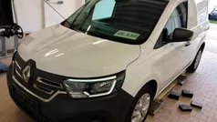 Weiß Gebraucht 2022 Renault Kangoo Van / Kleinbus | 24.899 € (Fairer Preis)