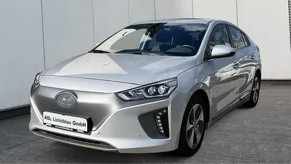 Silber Gebraucht 2020 Hyundai Ioniq Premium Kleinwagen | 15.990 €