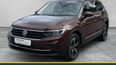 Braun Gebraucht 2023 VW Tiguan Life SUV | 33.890 € (Guter Preis)