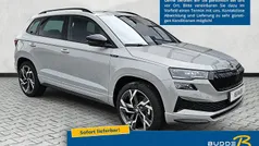 Graphitegrau metallic Neu 2025 Skoda Karoq SportLine SUV | 41.990 € (Fairer Preis)
