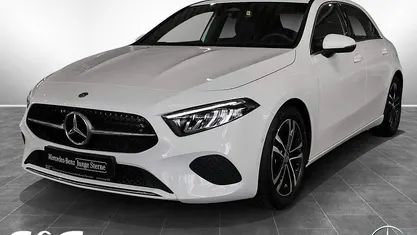 Gebraucht Mercedes A200 Progressive 163 PS (119 kW) 2024 Unilack polarweiß Limousine