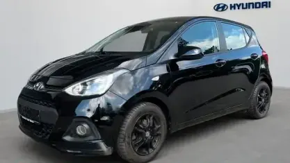 Gebraucht Hyundai i10 Trend 67 PS (49 kW) 2016 Schwarz Kleinwagen