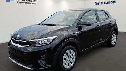 Neu Kia Stonic Vision 79 PS (58 kW) 2025 Schwarz SUV