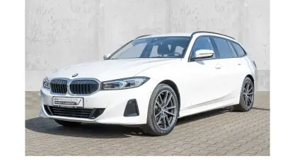 Gebraucht BMW 318 Sport Line 156 PS (114 kW) 2025 Alpinweiss iii Kombi