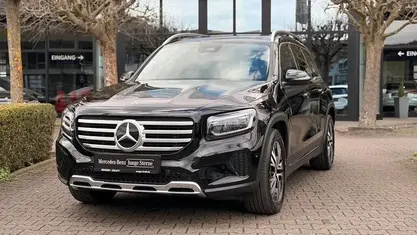 Gebraucht Mercedes GLB200 150 PS (110 kW) 2025 Schwarz SUV