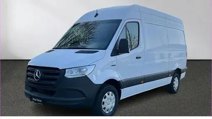 Gebraucht Mercedes E-Sprinter 150 kW (204 PS) 2024 Weiß Van