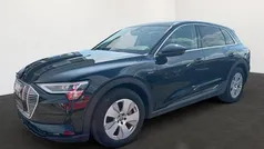Schwarz Gebraucht 2019 Audi e-tron Basis SUV | 29.990 € (Guter Preis)