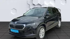 Schwarzmagic perleffekt Gebraucht 2024 Skoda Karoq Selection SUV | 34.440 € (Fairer Preis)