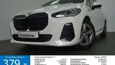 Weiß Gebraucht 2024 BMW 223 Active Tourer M Sport Van / Kleinbus | 37.450 € (Fairer Preis)