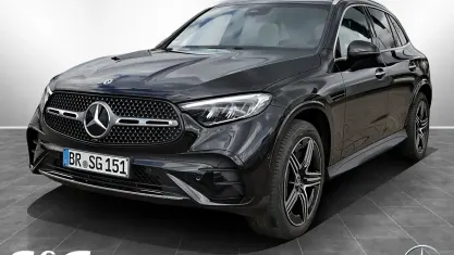 Gebraucht Mercedes GLC220 AMG 197 PS (144 kW) 2026 Metalliclack obsidianschwarz met SUV