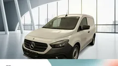 Weiß Gebraucht 2023 Mercedes Citan 112 Van / Kleinbus | 21.408 € (Guter Preis)