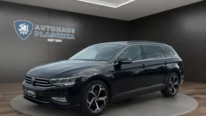 Gebraucht VW Passat Business 150 PS (110 kW) 2023 Deep black perleffekt (schwarz) Kombi