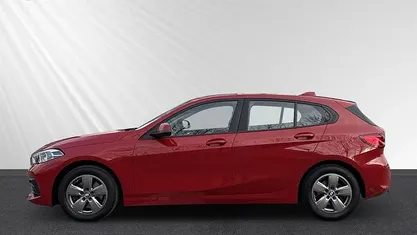 Gebraucht BMW 118 Advantage 150 PS (110 kW) 2022 Rot Kleinwagen