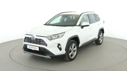 Gebraucht Toyota RAV4 Hybrid Team 218 PS (160 kW) 2022 Weiß SUV