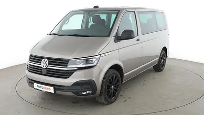 Grau Gebraucht 2020 VW Multivan Trendline Van | 41.540 € (Fairer Preis)
