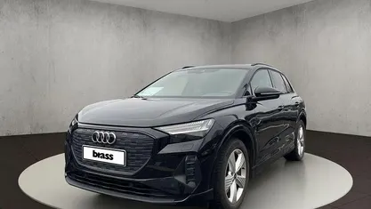 Mythosschwarz metallic Gebraucht 2022 Audi Q4 e-tron Advanced SUV | 31.800 € (Guter Preis)