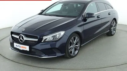 Gebraucht Mercedes CLA180 Shooting Brake Urban 109 PS (80 kW) 2018 Kombi
