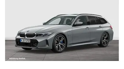 Gebraucht BMW 330e M Sport 292 PS (214 kW) 2025 Grau Kombi