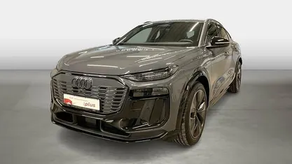 Grau Gebraucht 2025 Audi Q6 Sportback e-tron Edition .1 SUV | 63.420 € (Fairer Preis)