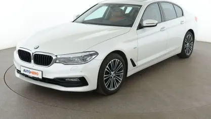 Gebraucht BMW 530 Sport Line 265 PS (194 kW) 2017 Weiß Limousine
