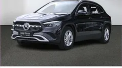 Unilack nachtschwarz Gebraucht 2024 Mercedes GLA200 SUV | 36.490 € (Superpreis)