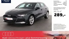 Grau Gebraucht 2024 Audi A3 Sportback Advanced Limousine | 35.740 € (Guter Preis)