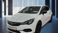 Weiß Gebraucht 2022 Opel Astra Design & Tech Limousine | 17.590 € (Superpreis)
