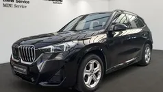 Black sapphire metallic (schwarz) Gebraucht 2024 BMW X1 M Sport SUV | 39.900 € (Superpreis)
