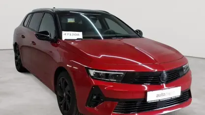 Gebraucht Opel Astra 131 PS (96 kW) 2023 Kardio rot metallic Kleinwagen