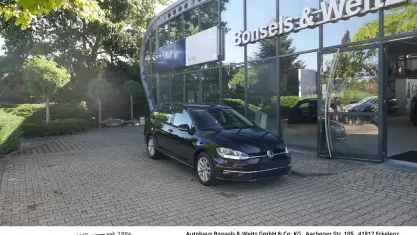 Gebraucht VW Golf VII Comfortline 116 PS (85 kW) 2019 Schwarz metallic Kombi