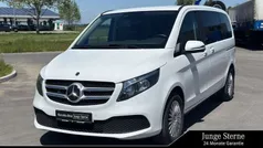 Bergkristallweiß Gebraucht 2023 Mercedes V300 Van / Kleinbus | 59.850 € (Superpreis)