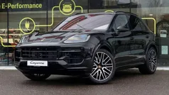 Schwarz Neu 2025 Porsche Cayenne S E-Hybrid SUV | 151.469 €