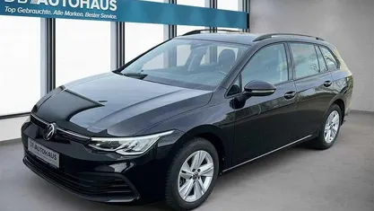 Gebraucht VW Golf VIII Life 116 PS (85 kW) 2023 Schwarz Kombi