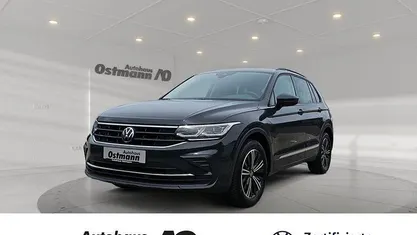 Grau Gebraucht 2022 VW Tiguan Life SUV | 25.220 € (Guter Preis)