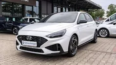 Weiß Gebraucht 2024 Hyundai i30 N Line Limousine | 23.980 € (Fairer Preis)